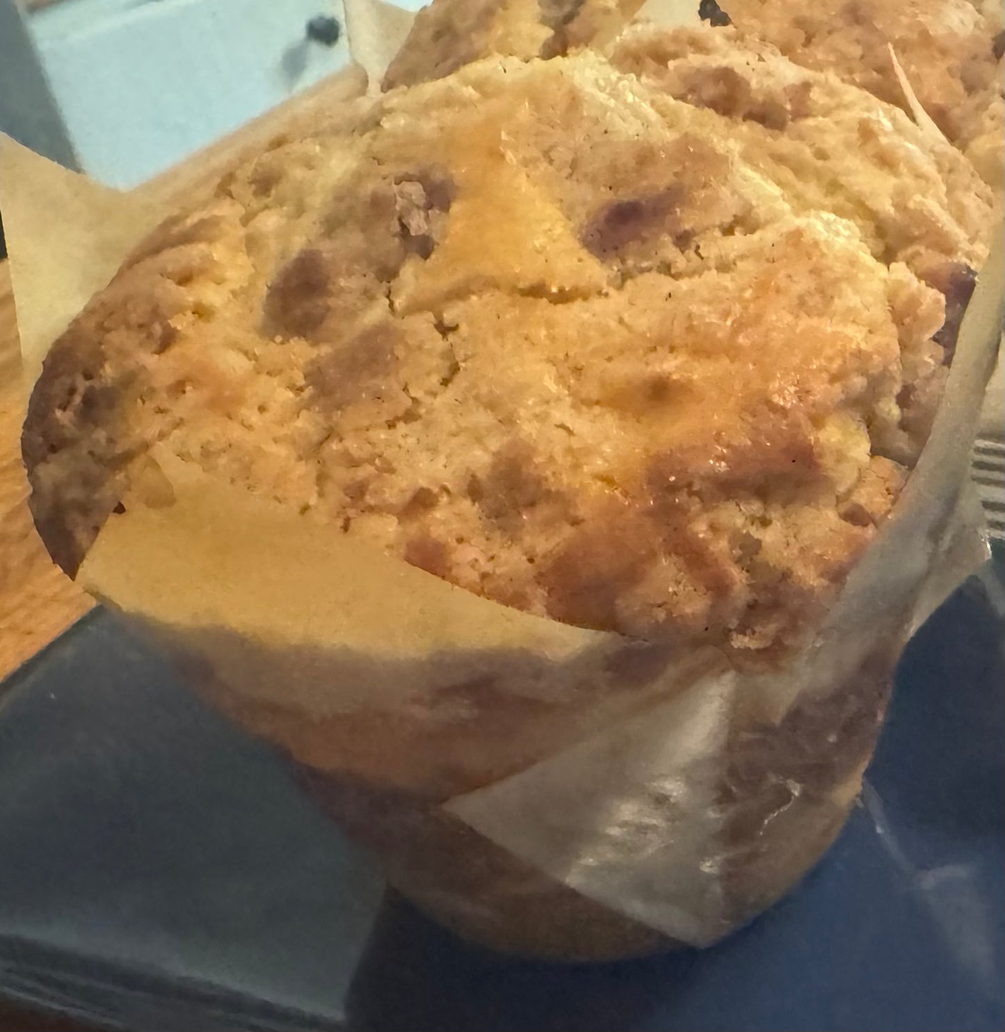 Jumbo Peaches and Cream Muffins - 4 Pack